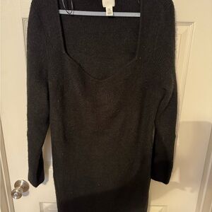 H&M Women's Charcoal V-Neck Sweater